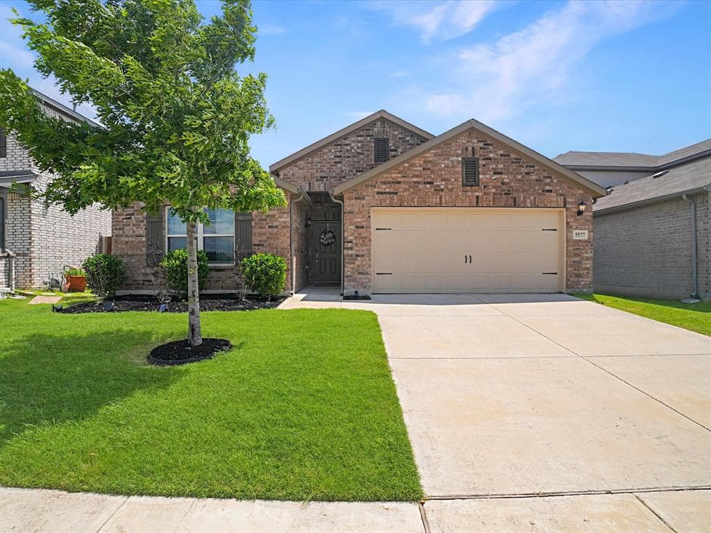 5577 Cherokee Rose Dr
