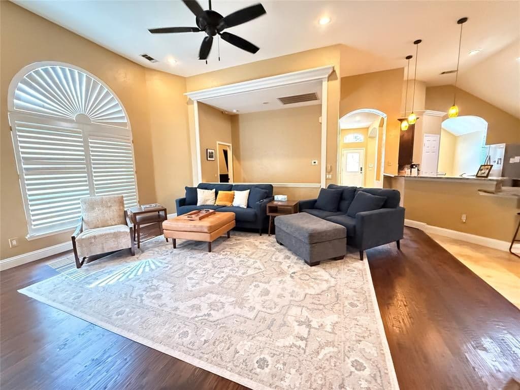 Gallery image 4