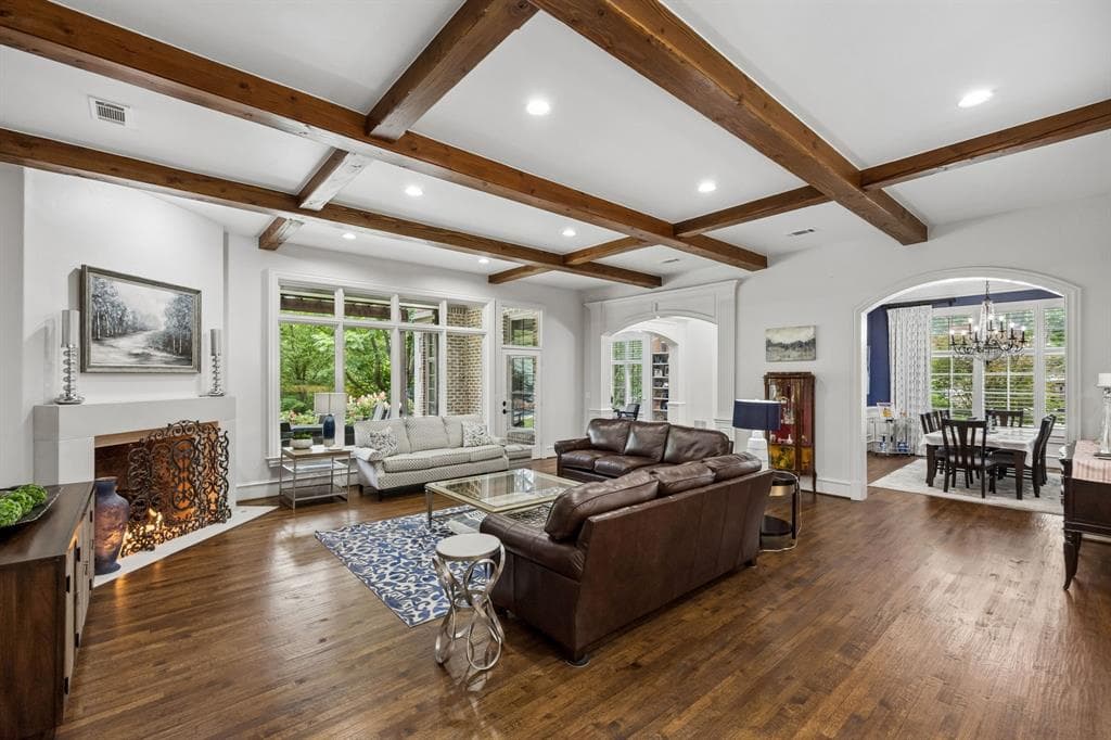 45 Kennington Ct