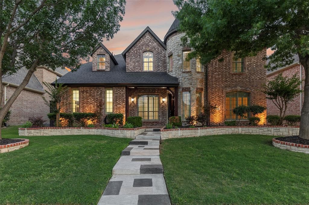 5055 Kickapoo Dr