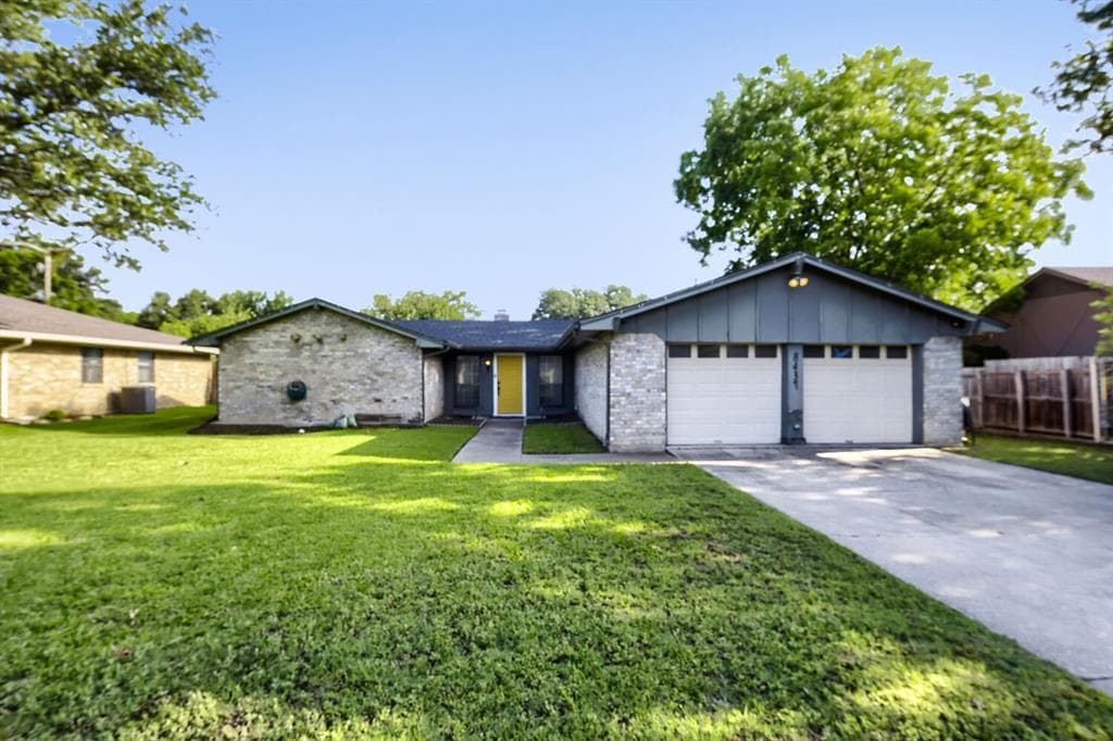 8437 Glenann Dr