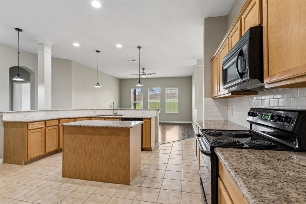 1209 Stone Ln