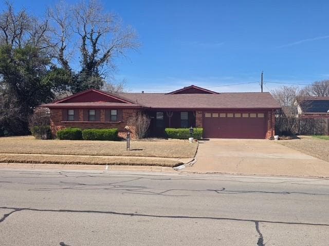 810 S Preston Rd