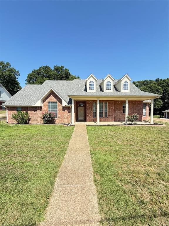 3814 Lamb Dr