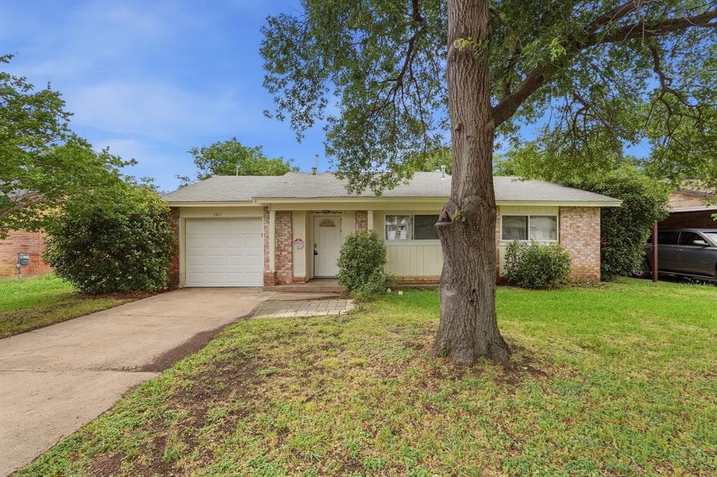 1511 E Tucker Blvd