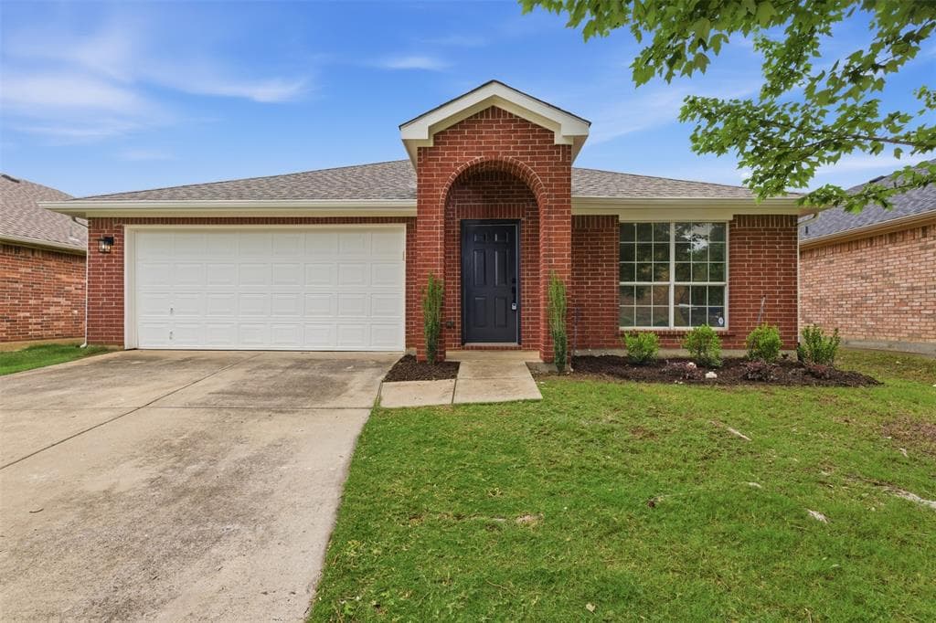 2051 Sunny Side Dr