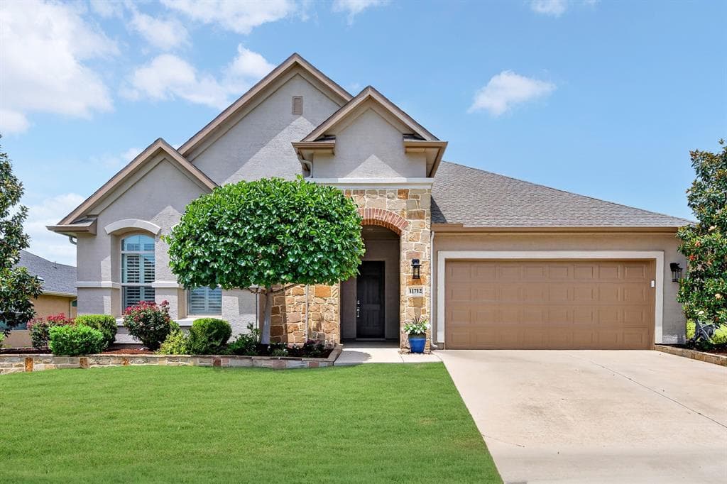 11712 Cinnamon Dr