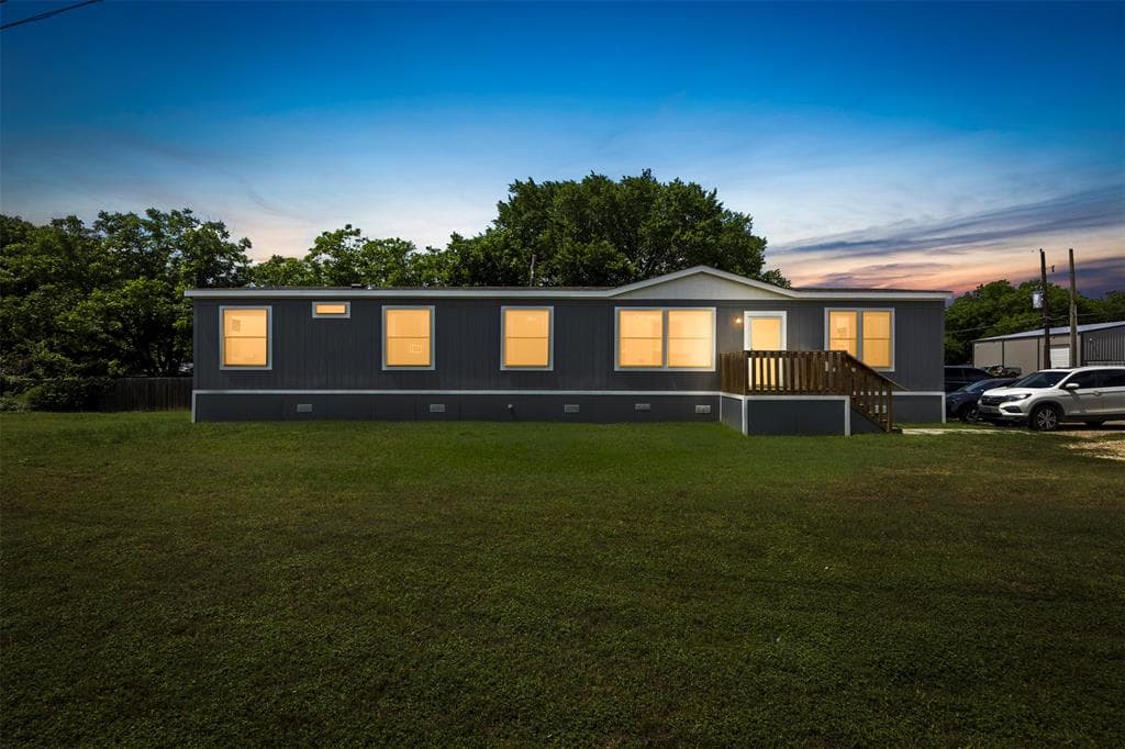 101 Syble Jean Dr