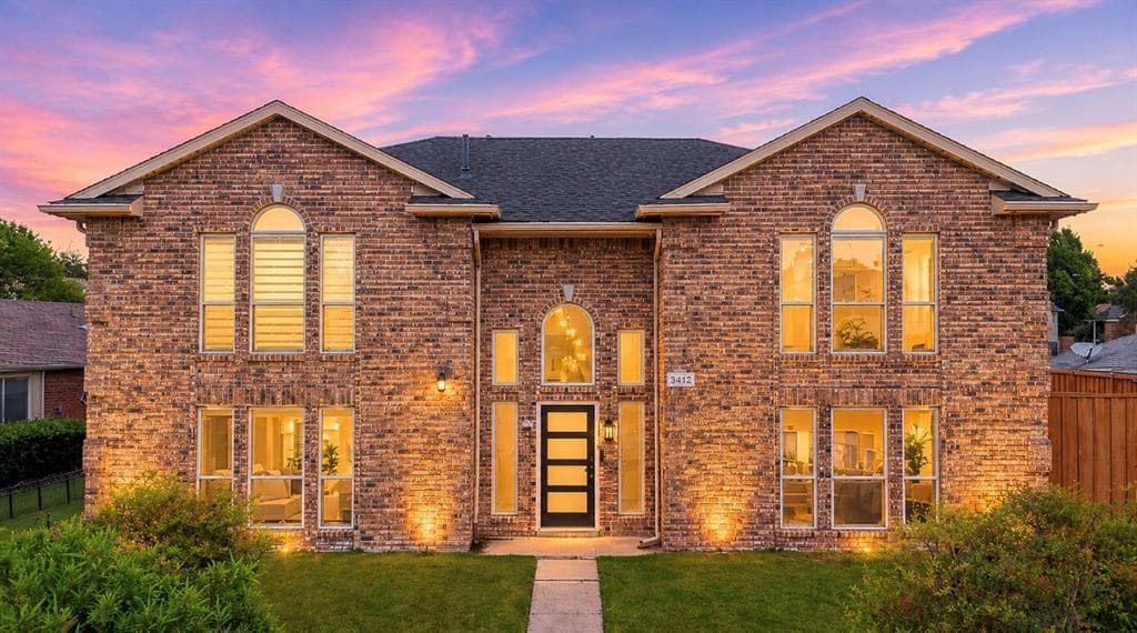 3705 Dutton Dr