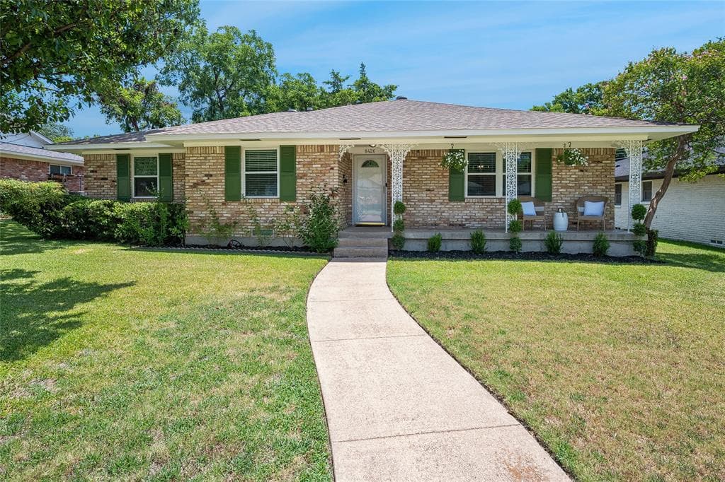 8426 Baumgarten Dr