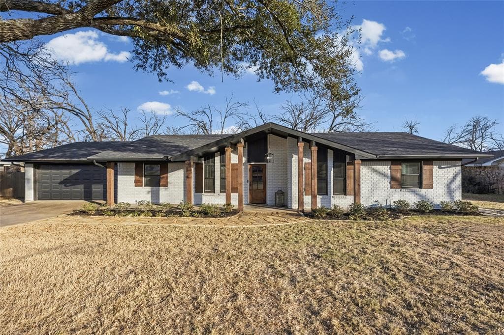 333 Highland Dr