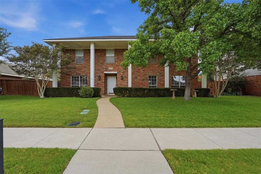 1037 Monarch Dr