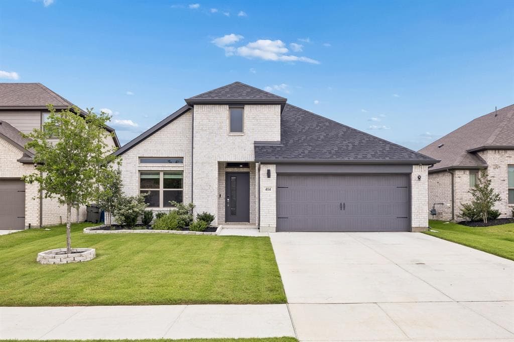 414 Hazeltine Rd