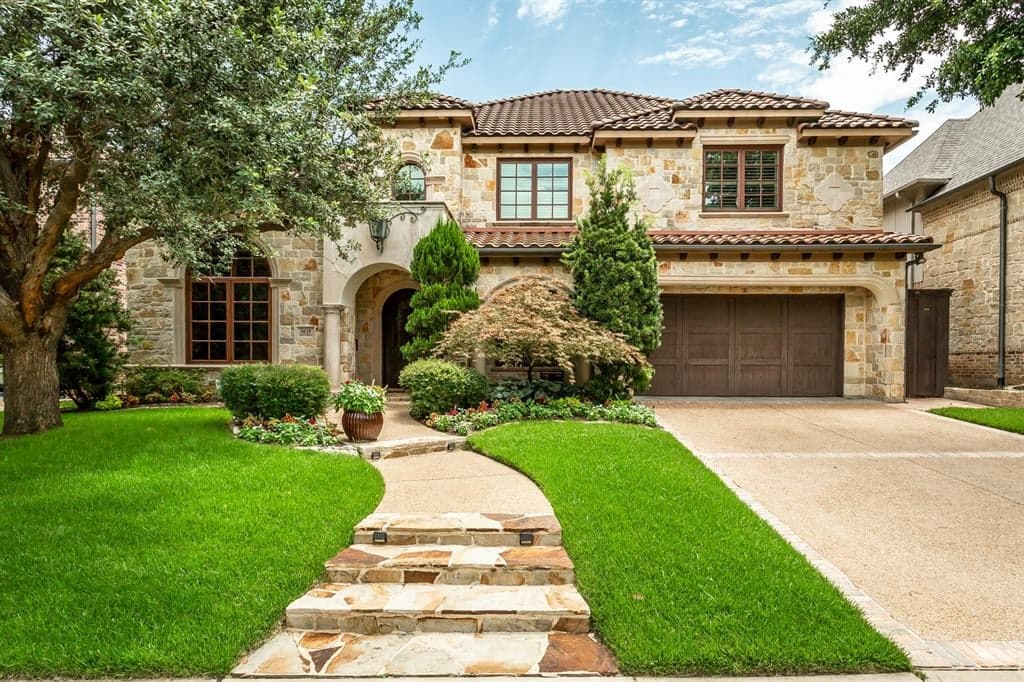6628 Sondra Dr