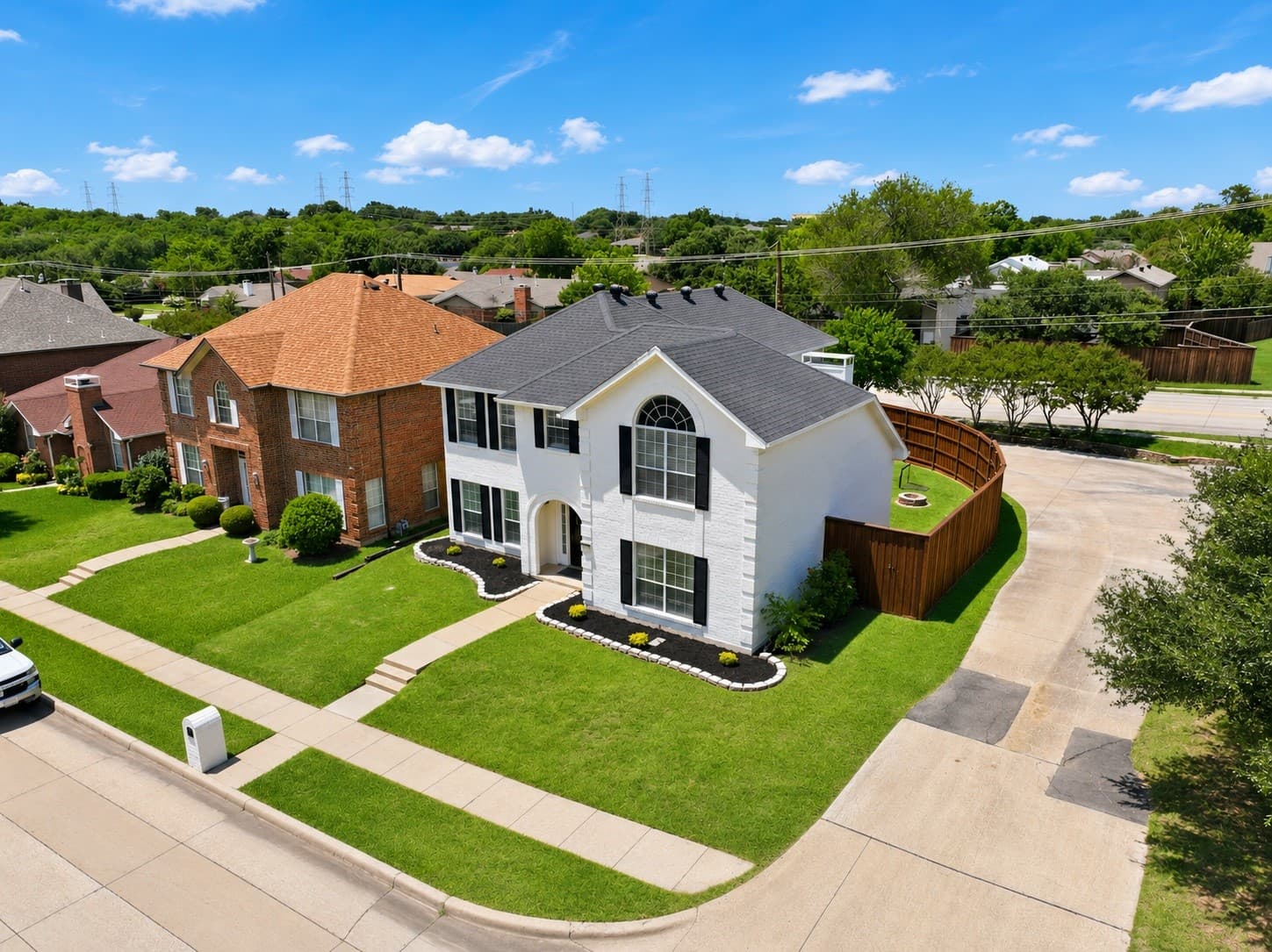 1415 Sutton Dr