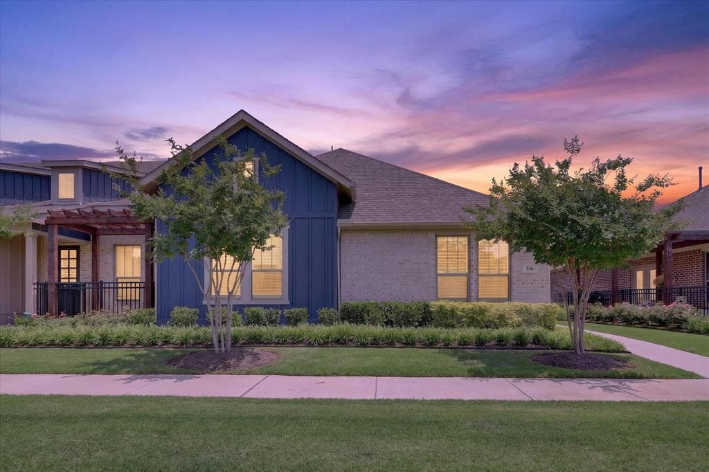 316 Harvest Way