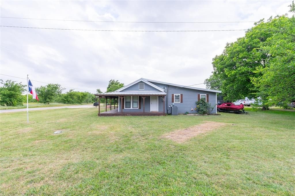 102 Scurry Ave