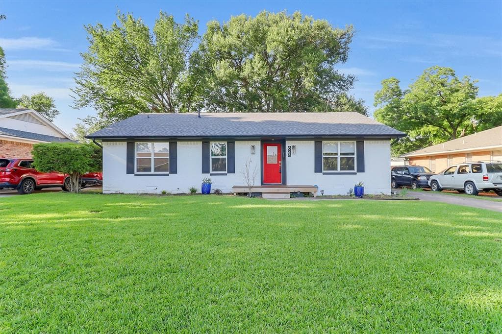 623 Greenleaf Dr