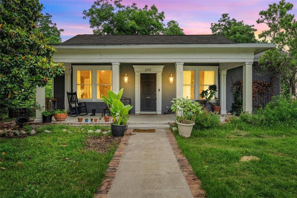 2717 Colcord Ave