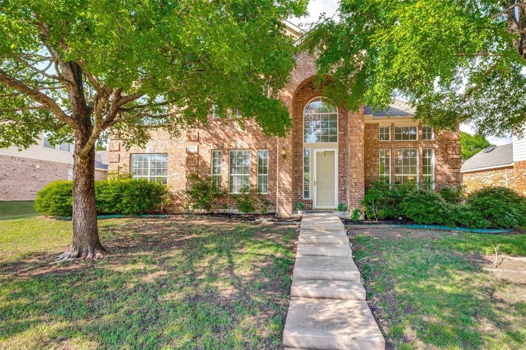 1924 Deercreek Dr