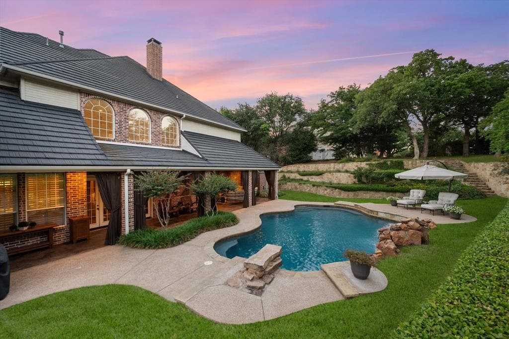 2325 Panorama Ct