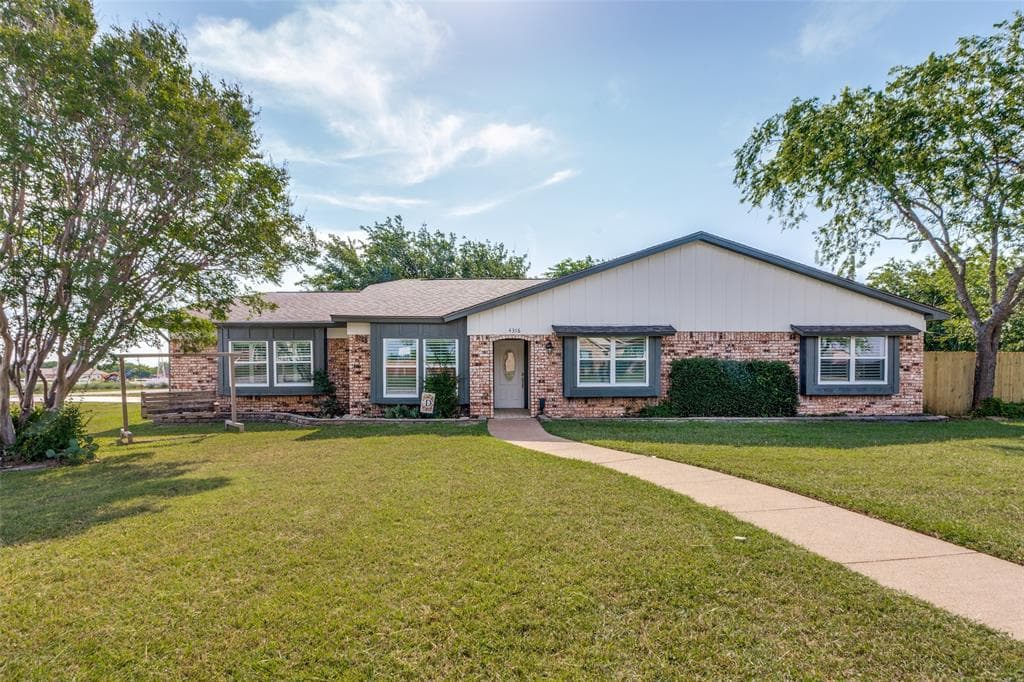 4316 Jennifer Ln