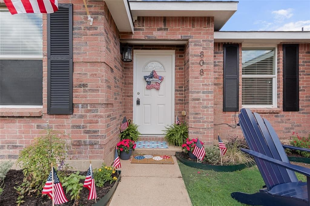 9037 Troy Dr