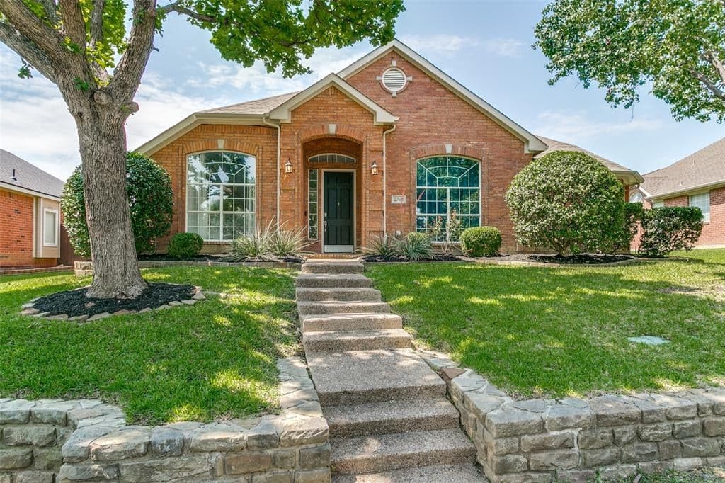 2768 Club Ridge Dr