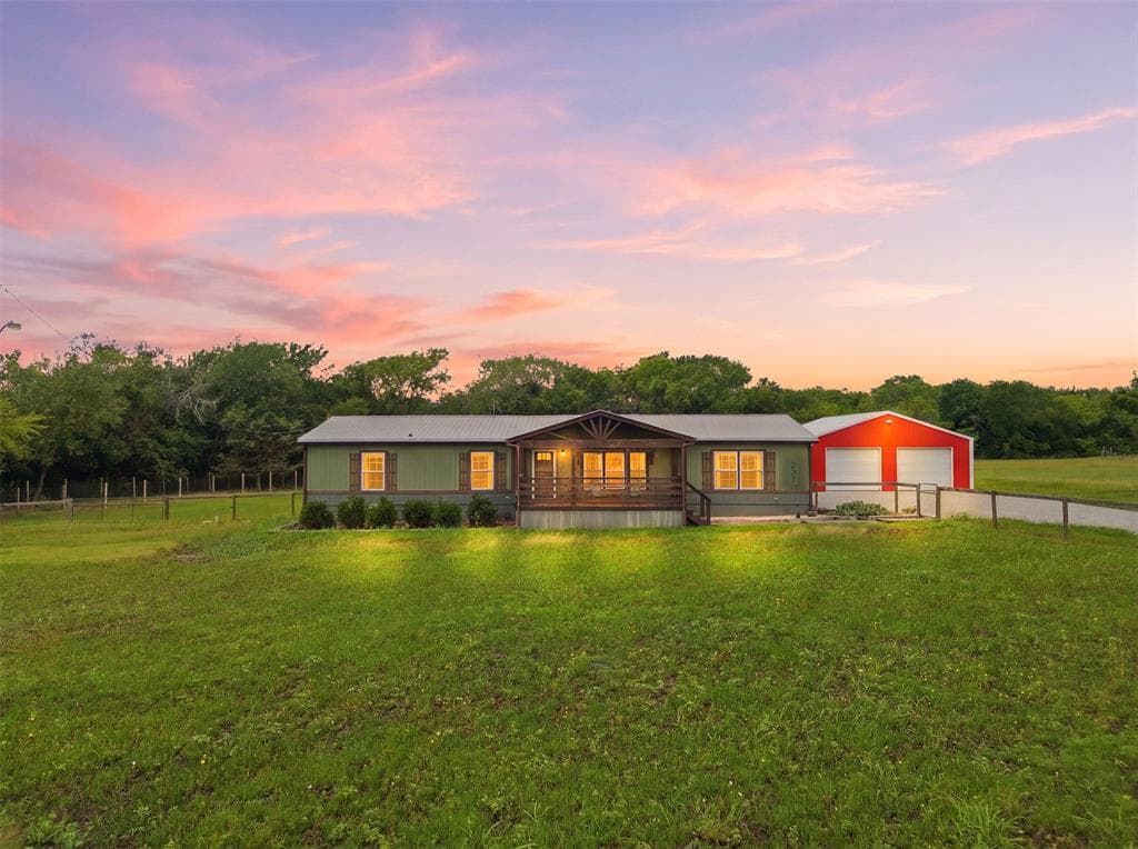 237 County Road 4927