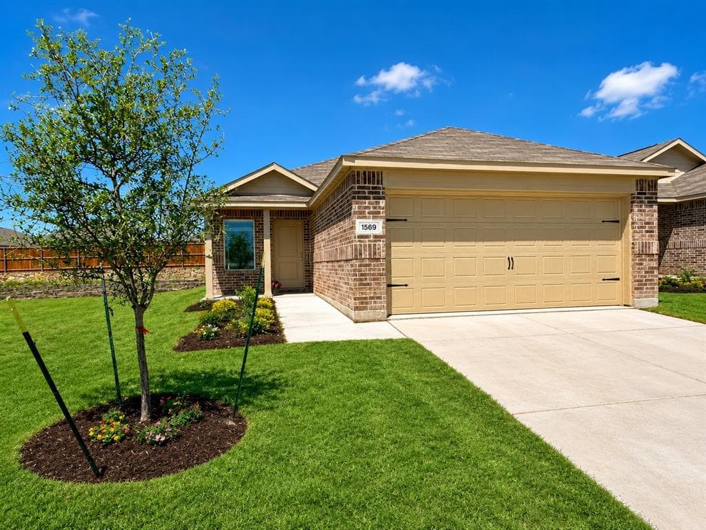 1569 Forge Pond Ln