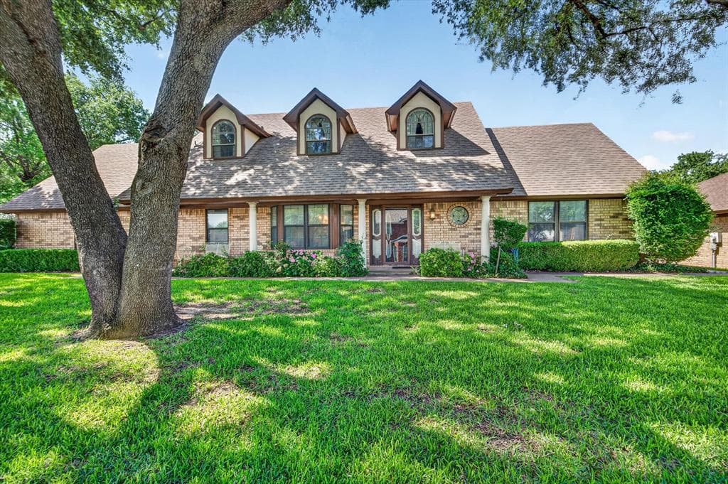 3412 Jones Ct