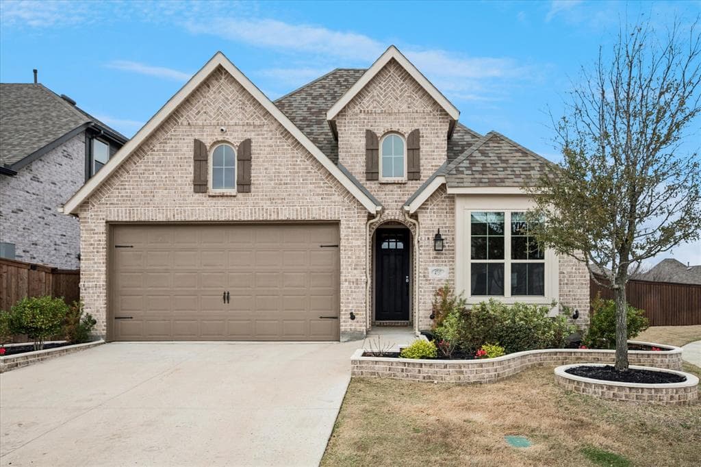4737 Pin Oak Ct
