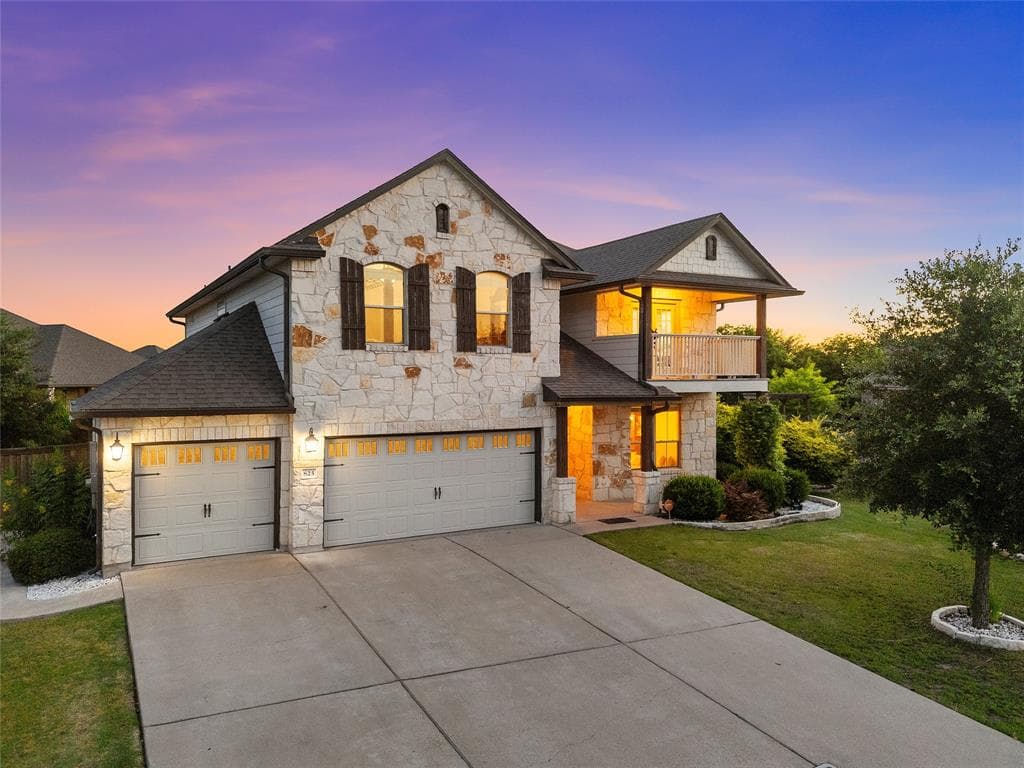 825 Wessex Dr