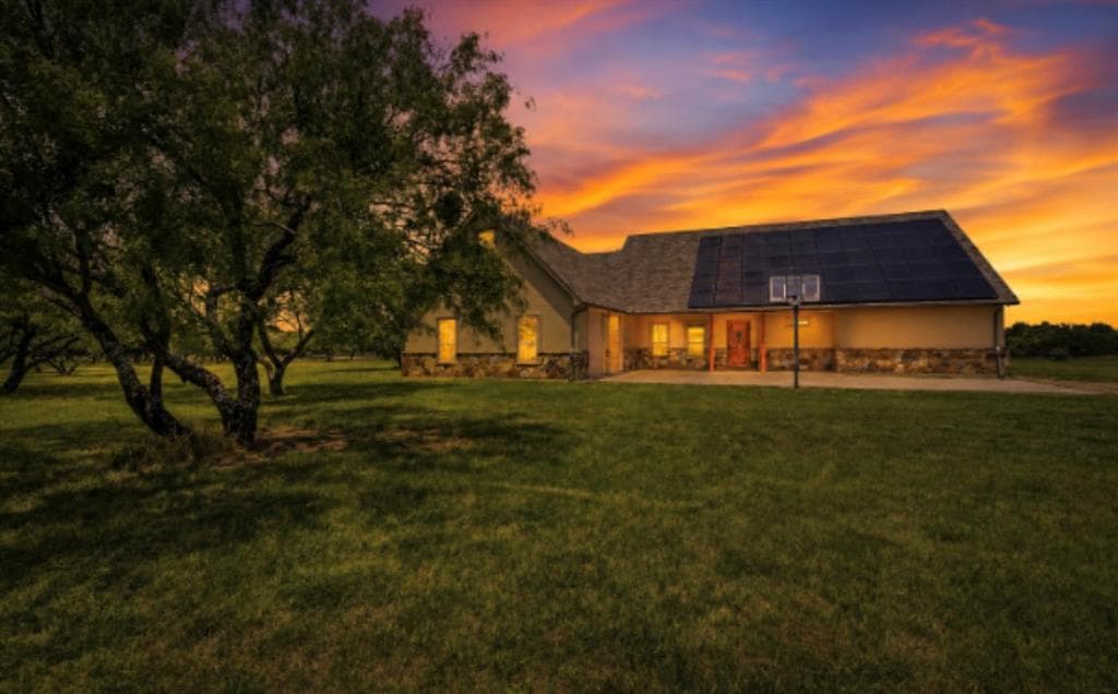 927 Prickly Pear Trl