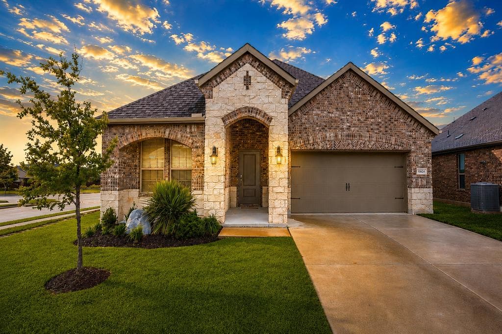 10624 Echo Brook Ln