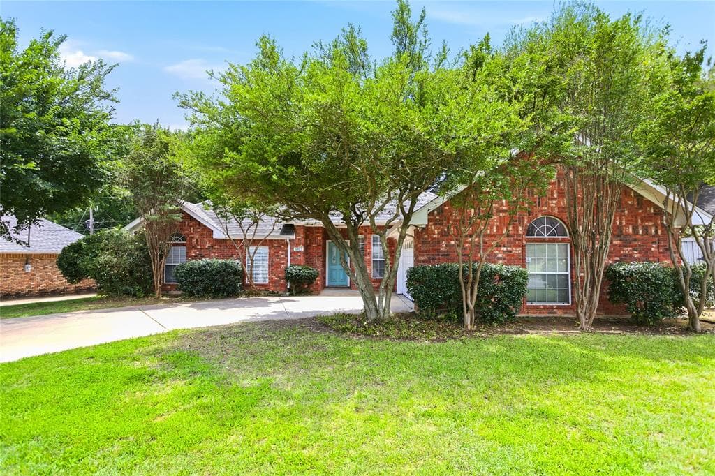 3812 Gentle Springs Dr