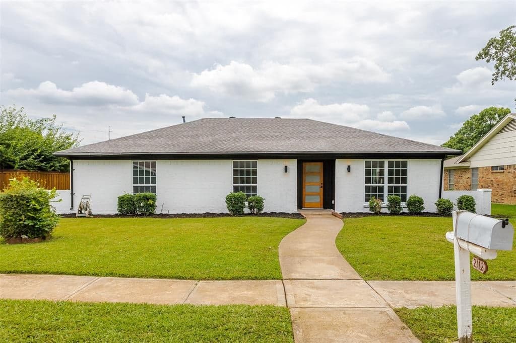 2112 Cornell Dr