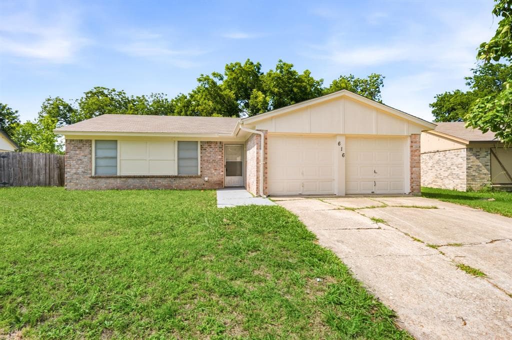 616 Reveille Rd