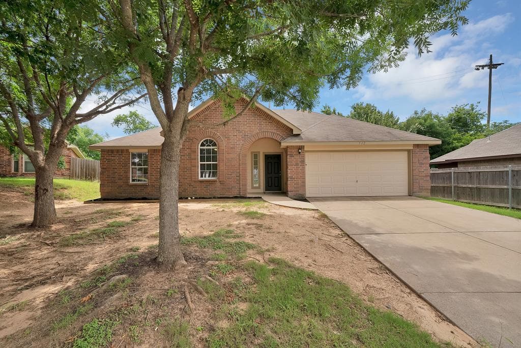 132 Parkwood Ct