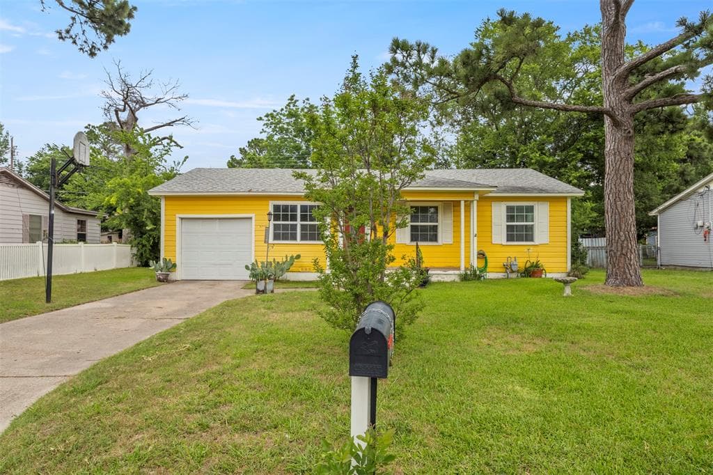 880 Volney Dr
