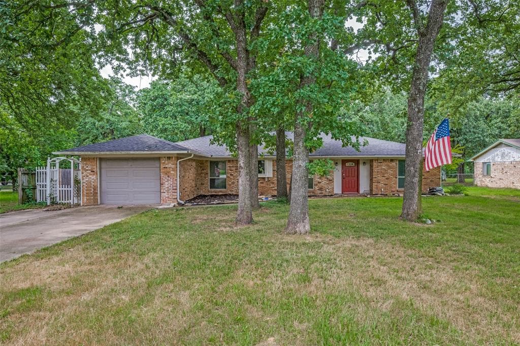 301 Surveyors Rd