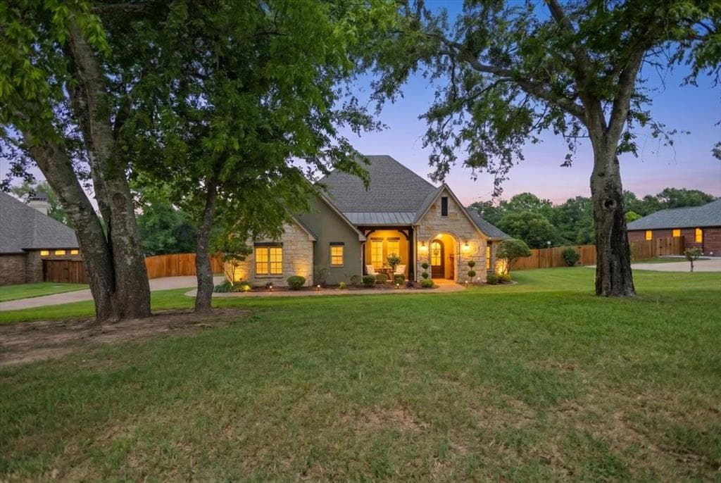 320 Katima Ln