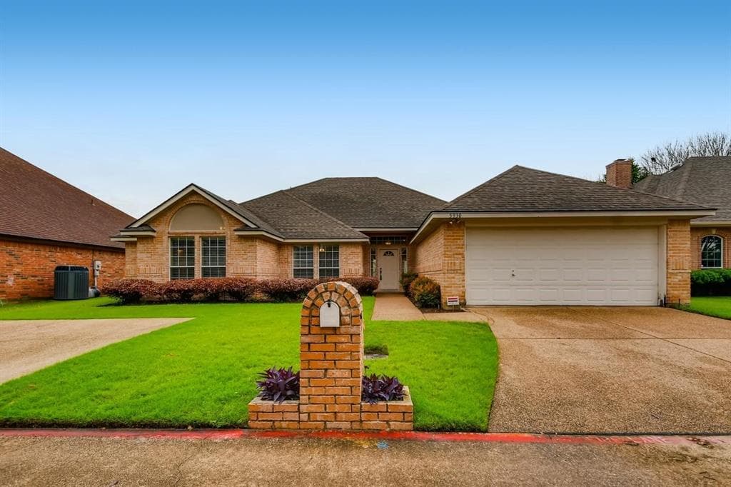 5930 River Bend Dr