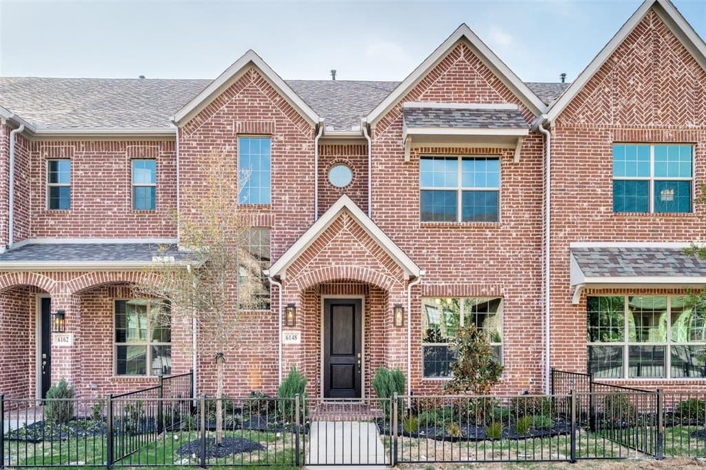 6148 Blythe Dr