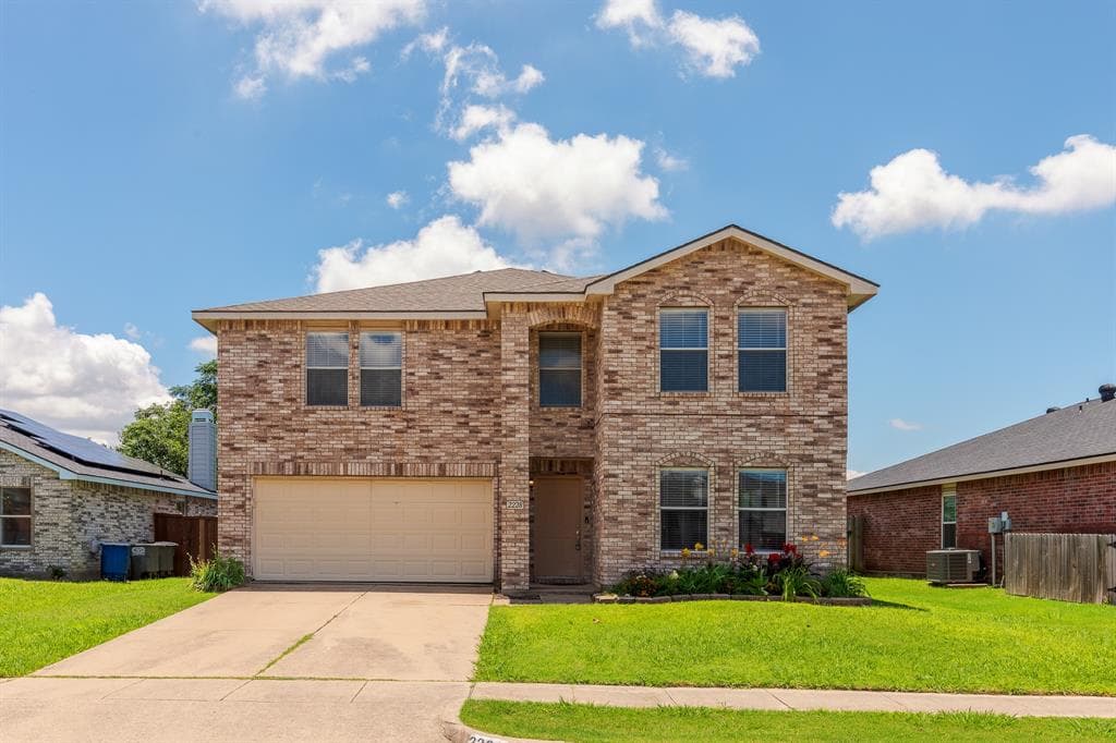 2228 Bradford Pear Dr