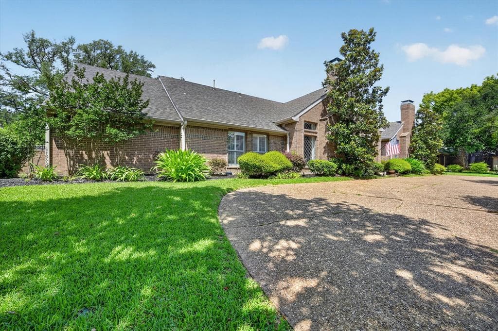 5420 Hilton Head Dr