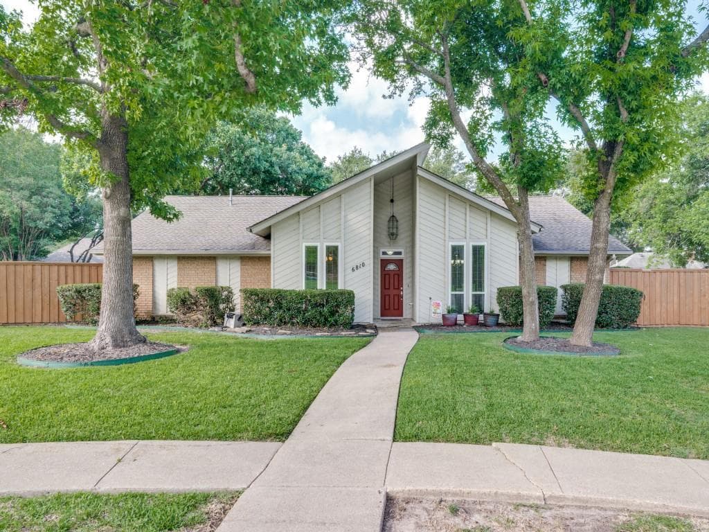 6810 Fawn Valley Pl