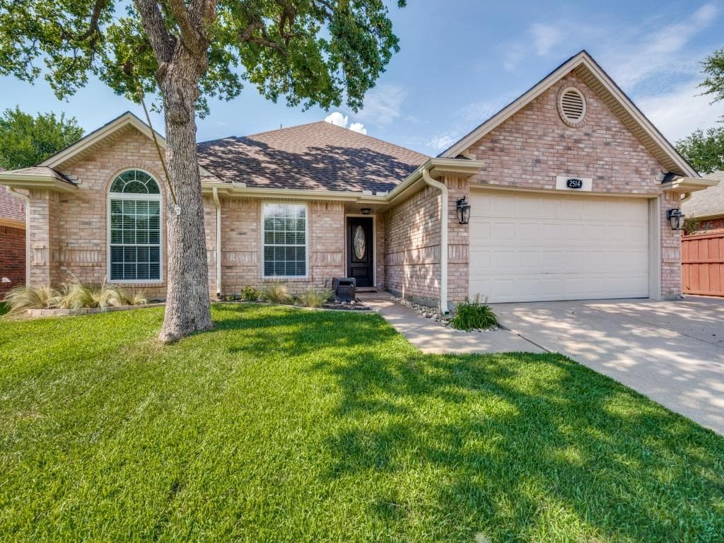 2514 Meadowview Dr