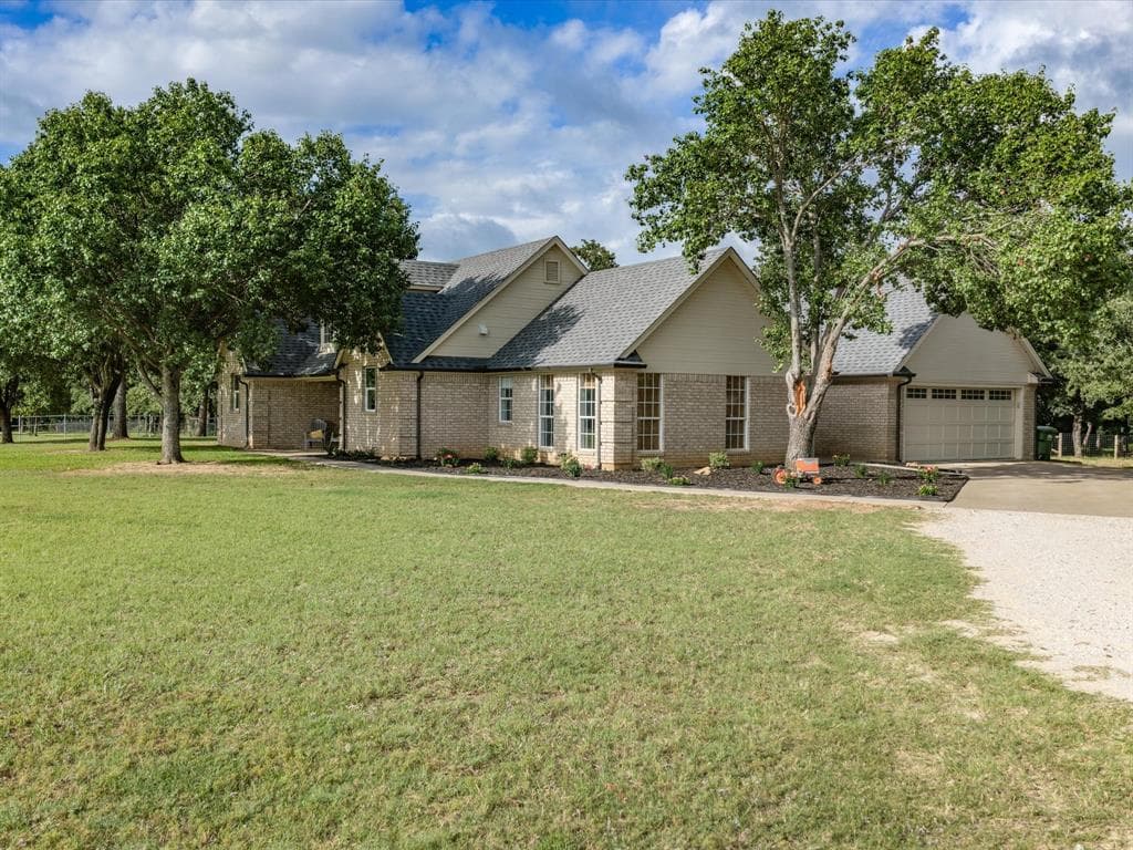 210 County Road 2696
