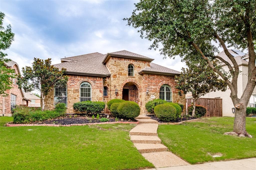 2848 Forest Manor Dr